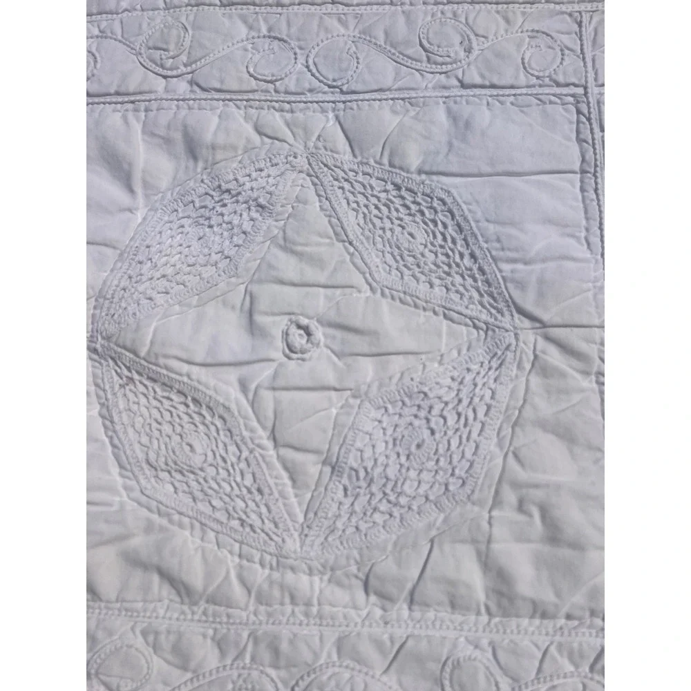 Vintage White Crochet Quilt 80x89  Great for Restoration,Cutter Quilt or Backing